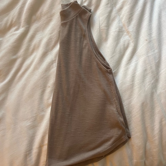 ✨ BP Mock Neck Top - Picture 5 of 6